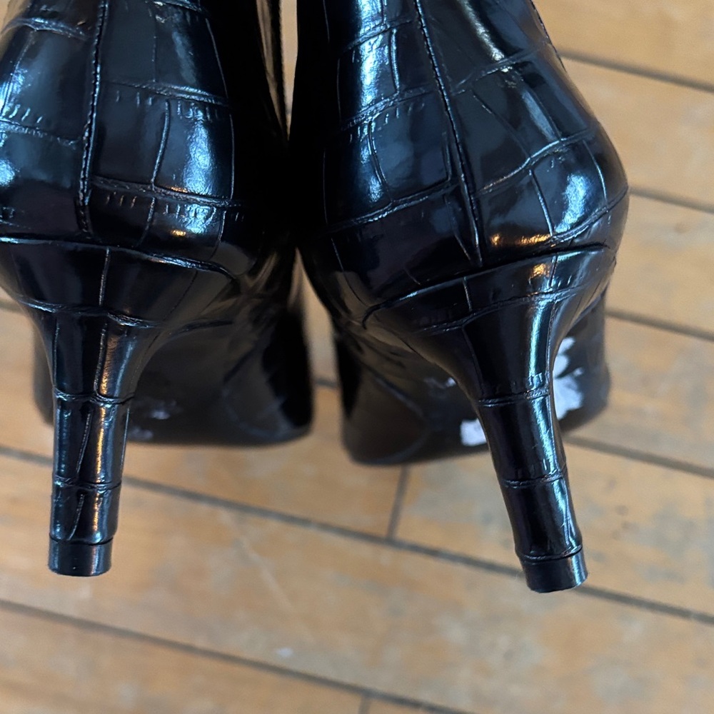 NWOT Zara Black faux crocodile kitten heel bootie. Never worn! - Picture 9 of 15